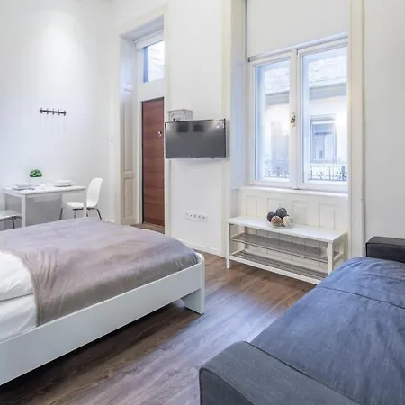 Charming Apartment At Central Location Budapest Exterior photo