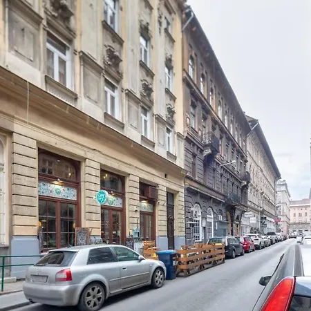 Charming Apartment At Central Location Budapest Exterior photo